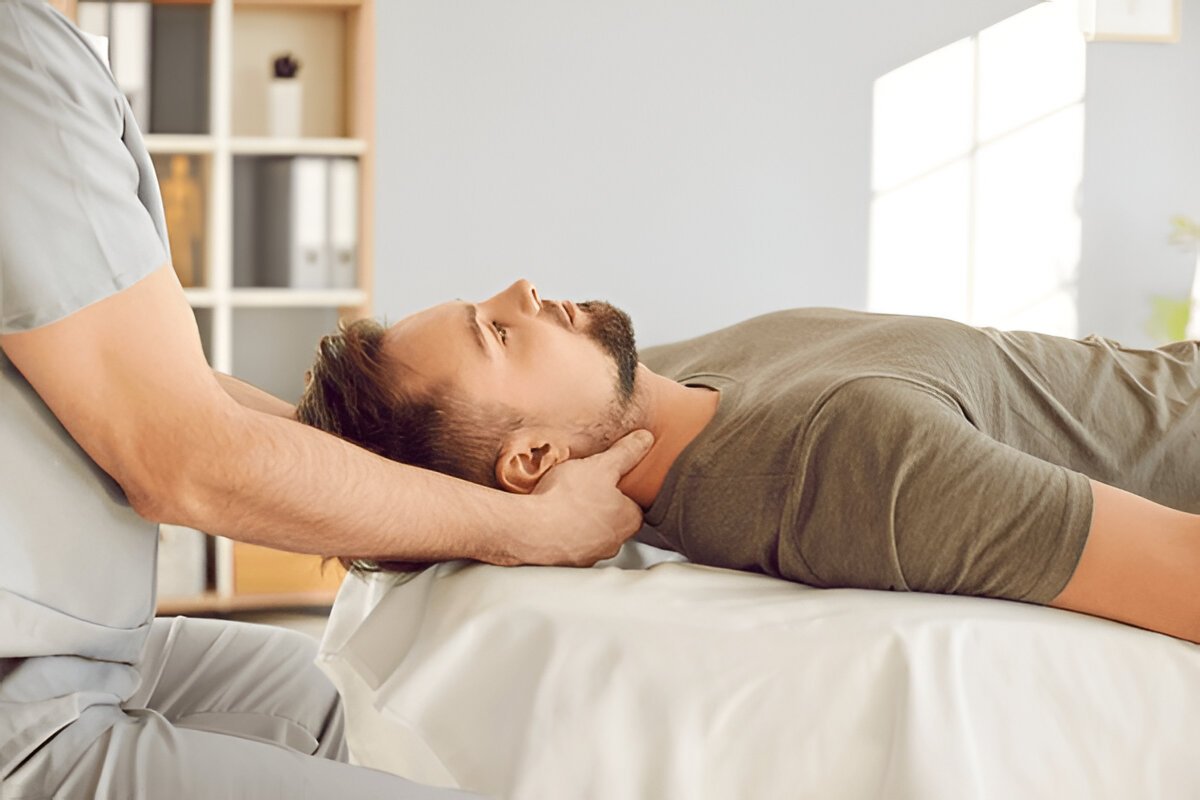 Early prevention of neck pain