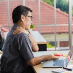 Shoulder pain at desk work